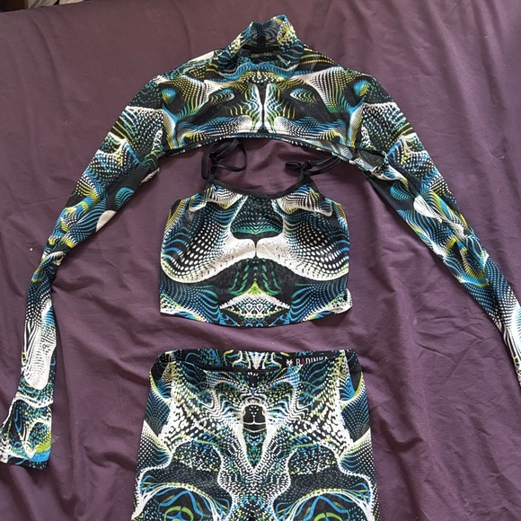 Psychedelic Patterned Three-Piece Set - Picture 2 of 4